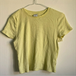 Aritzia TNA Ribbed Cropped Crewneck T-Shirt • Yellow • M Medium